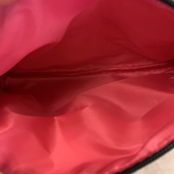 🌟 Pink Glitter Makeup Bag with 7 freebies - Picture 6 of 6